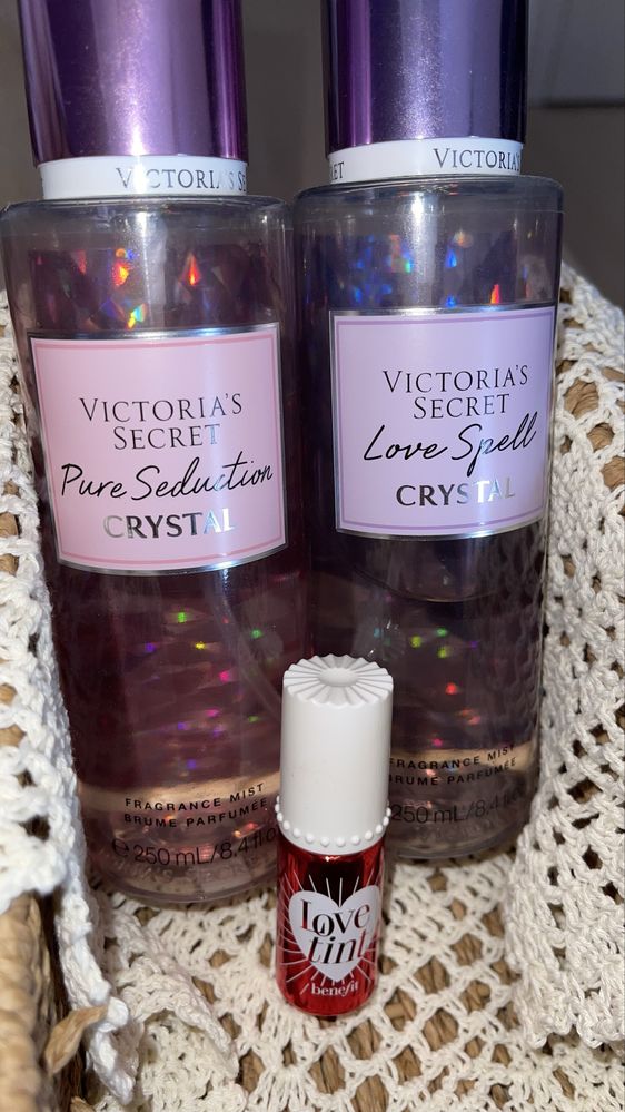 Кутии с козметика Victoria’s Secret, BBW, Charlotte Tilbury, Benefit