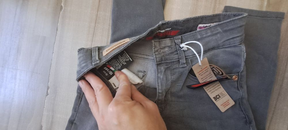 Детски дънки за момиче