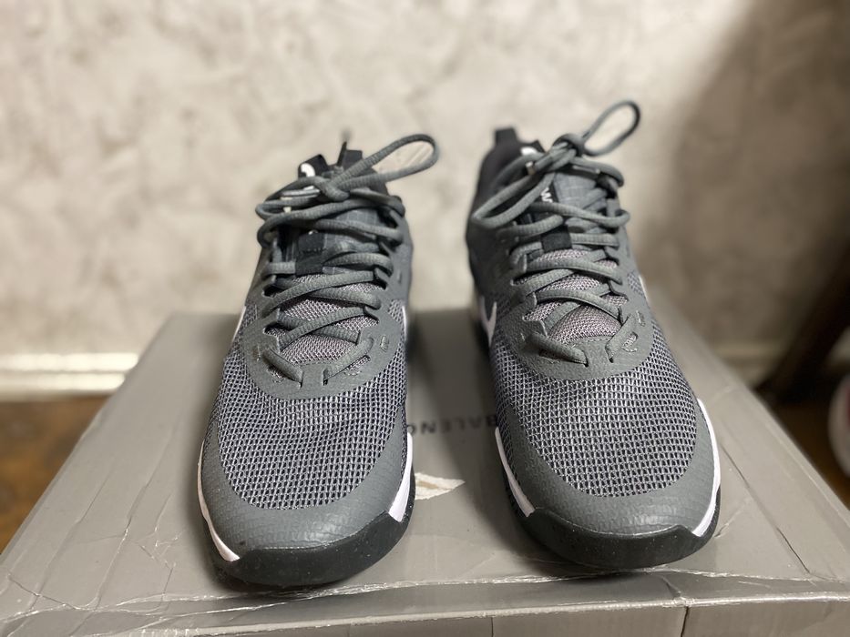 Nike airmax gray