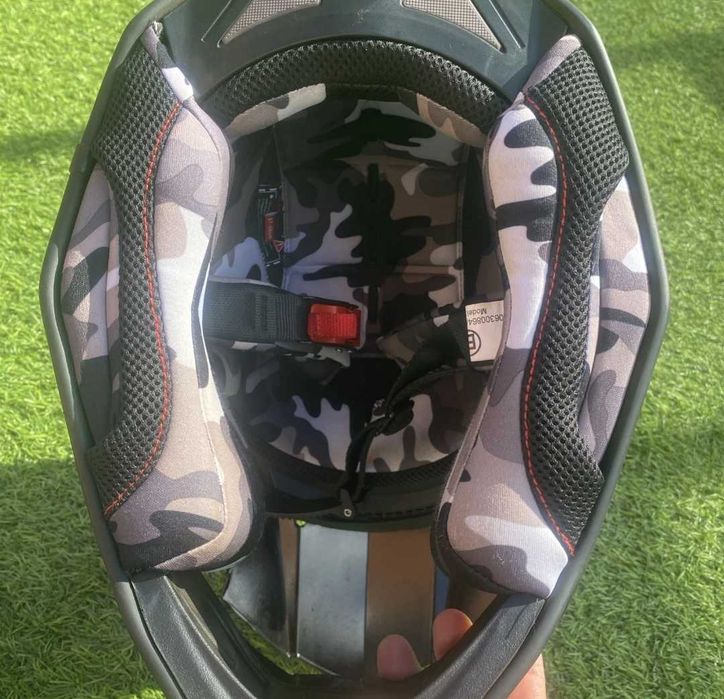 Мотокрос каска, коментар на цената  WULF M размер