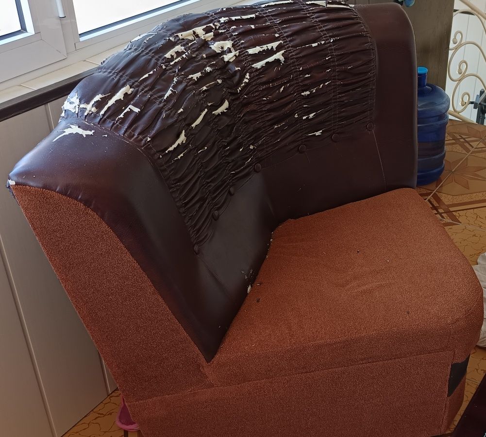 Mebel Komplekt yaxshi saqlangan