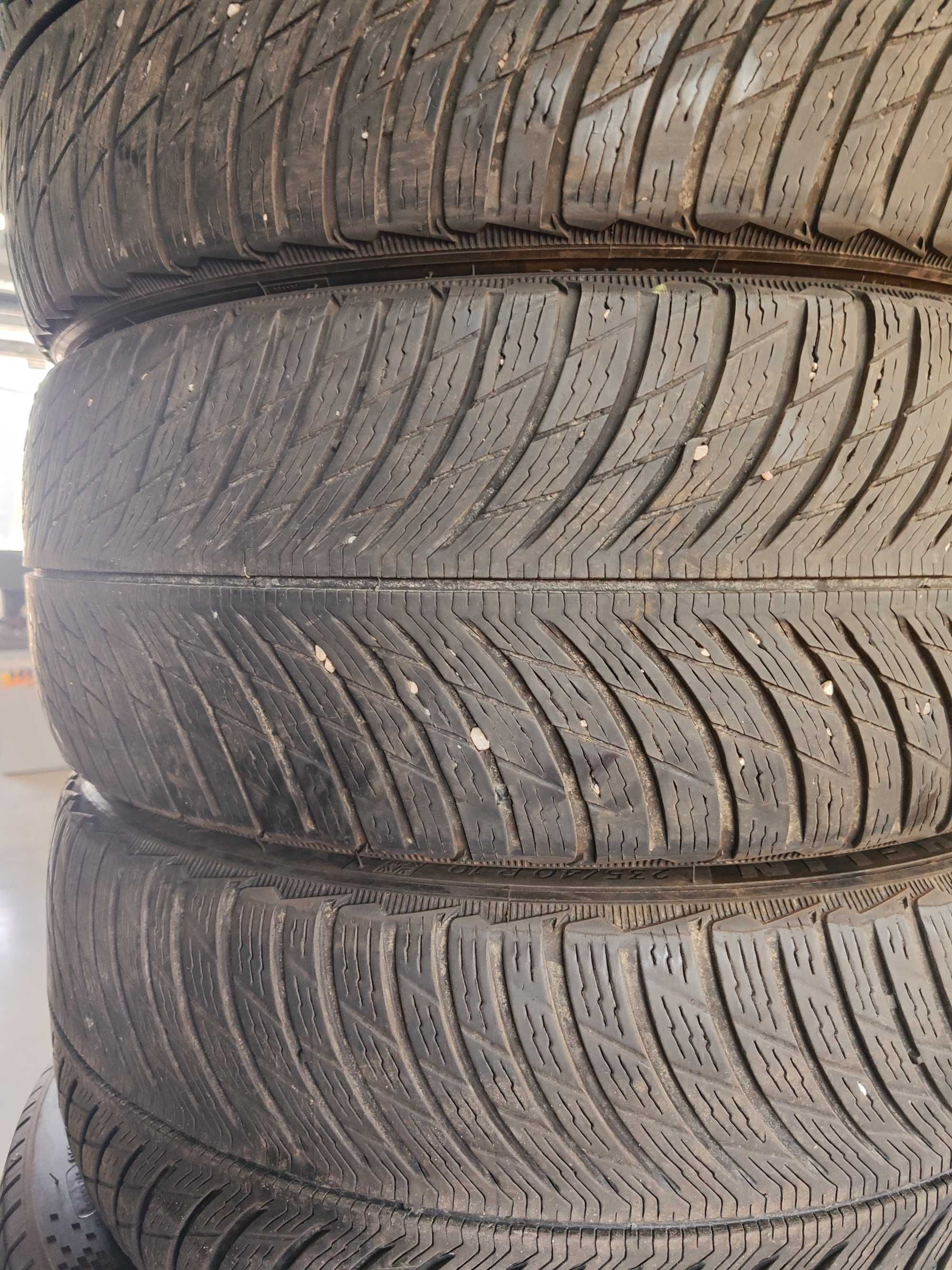 4бр.зимни гуми 235/40/19 Michelin