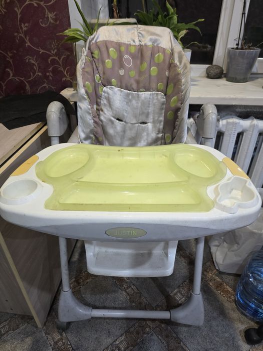 Стульчик для кормления