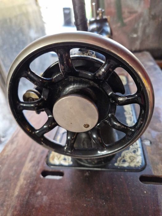 Singer - стара шевна машина (антика)