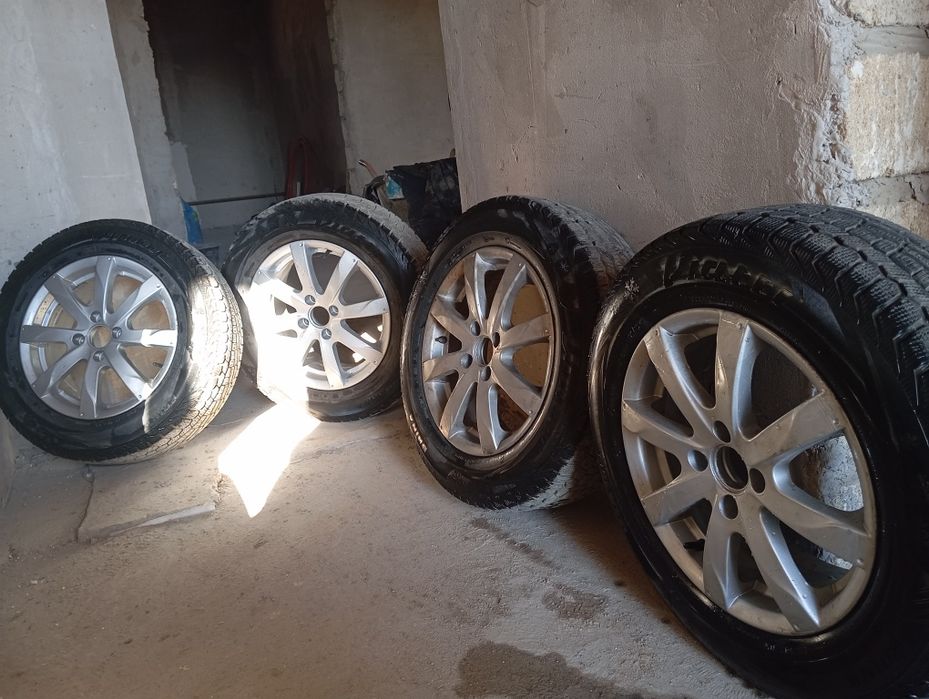 15размер Диска зимним комплекте