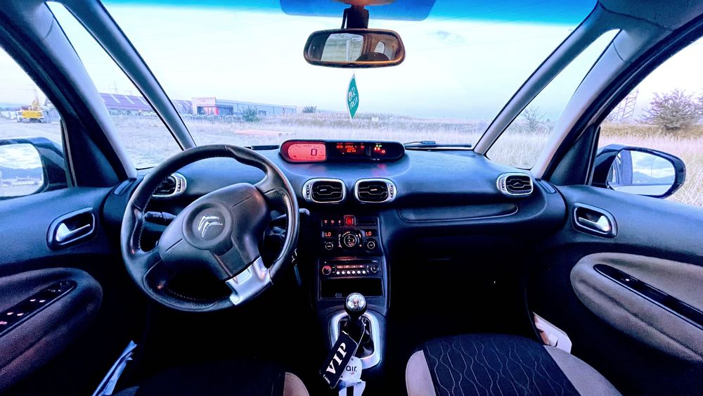 Vând C3 Picasso 1.6, 92 CP, stare bună, preț negociabil