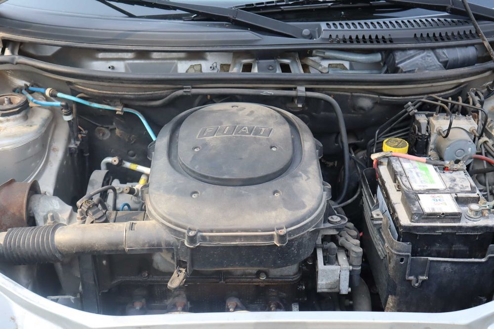 Фиат Пунто 1.2 60 к.с 2004 год.Само на части