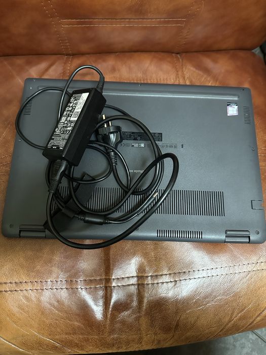 Dell latitude 3510  i3 gen 10 8gb ram ssd256gb