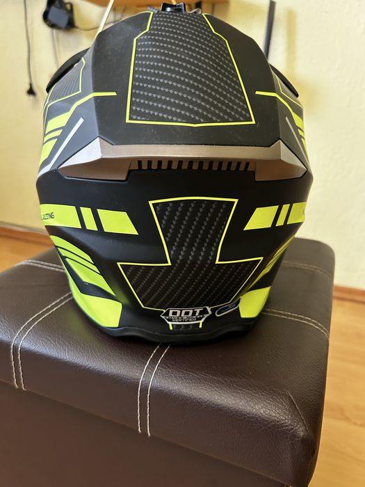 Чисто нова каска за мотокрос , атв , мтв , вело ,тротинетка ,велосипед