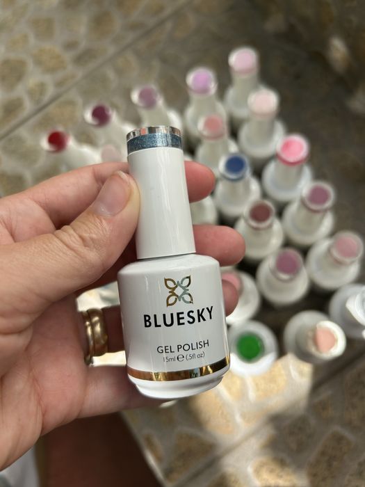 Гел лакове Блускай