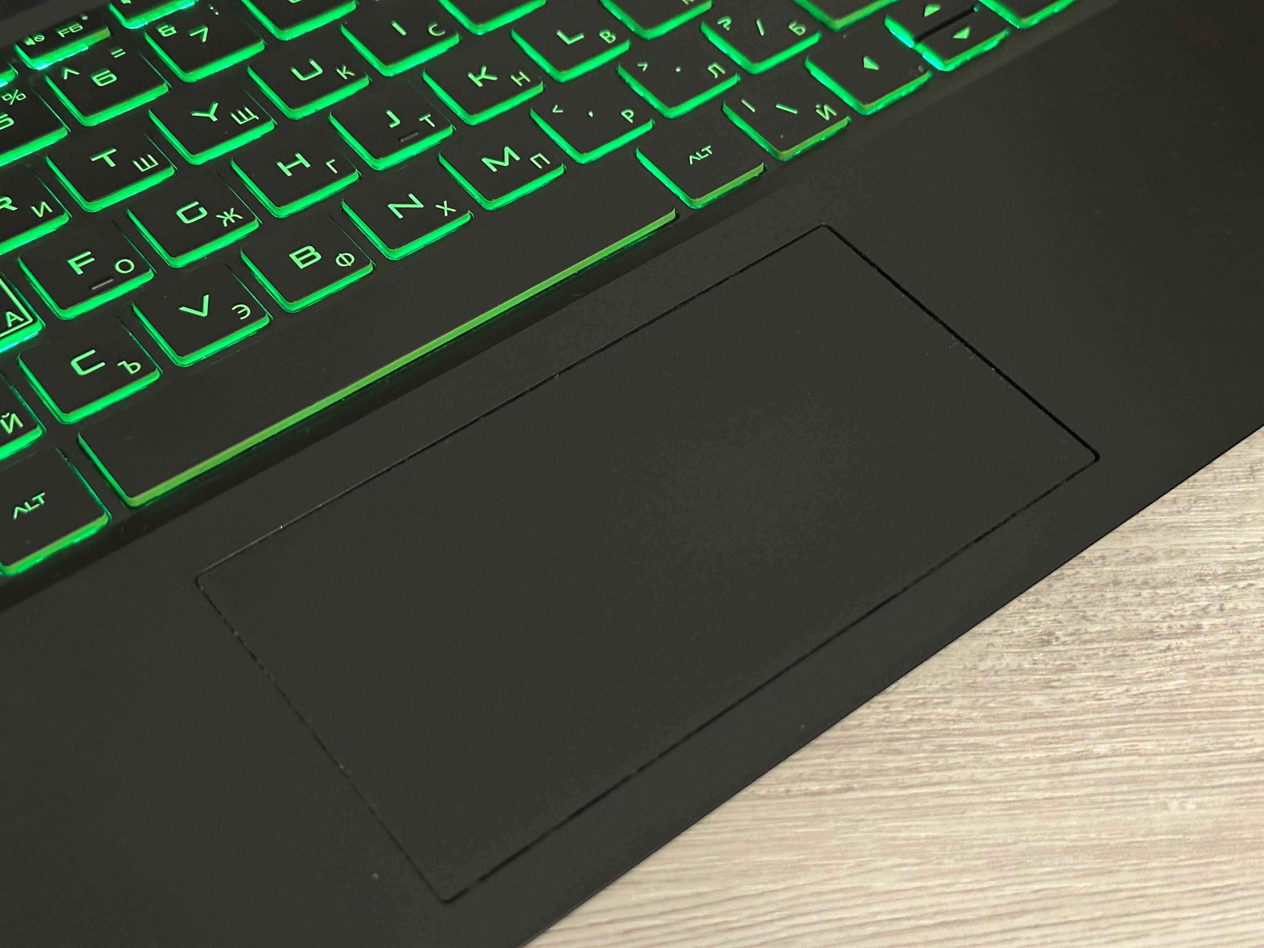 15.6 IPS FullHD / GTX 1050  /i5 /1000GB /Bang & Olufsen/ Gaming