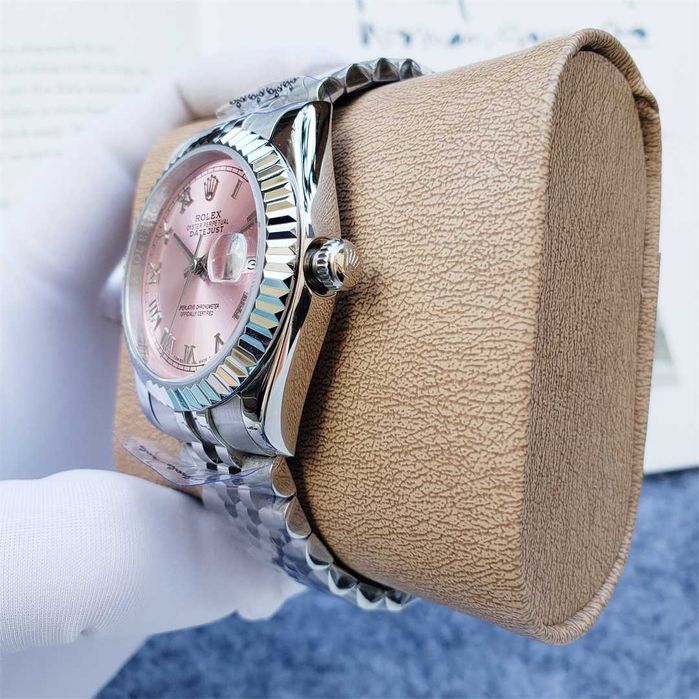 Дамски Rolex Oyster Datejust Roman с автоматичен механизъм