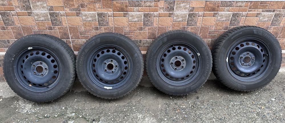 Set roti Iarna 195 65 R15 5x112 ET 43