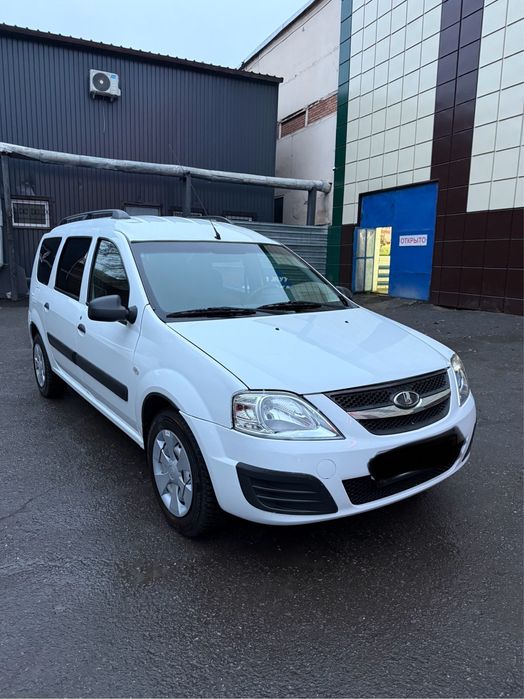 Продам ЛАРГУС 2017 год