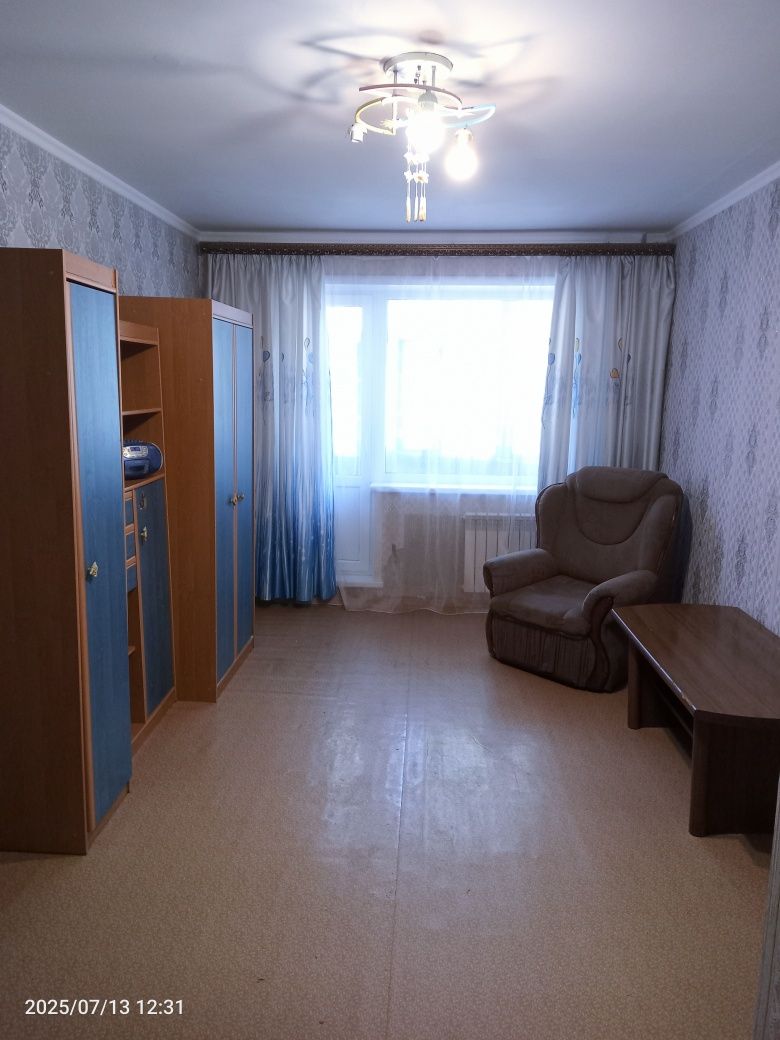 Сдаю -2-х.ком.кв.на 3мкр.ул.Абая