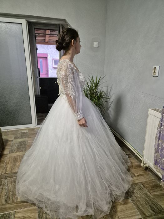 Rochie de mireasa purtata doar odata