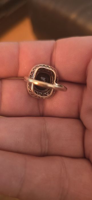 Inel aur 18 k diamante si safir natural antourage