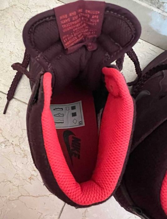 Нови маратонки / кецове Nike Dunk Sky Hi със скрита платформа