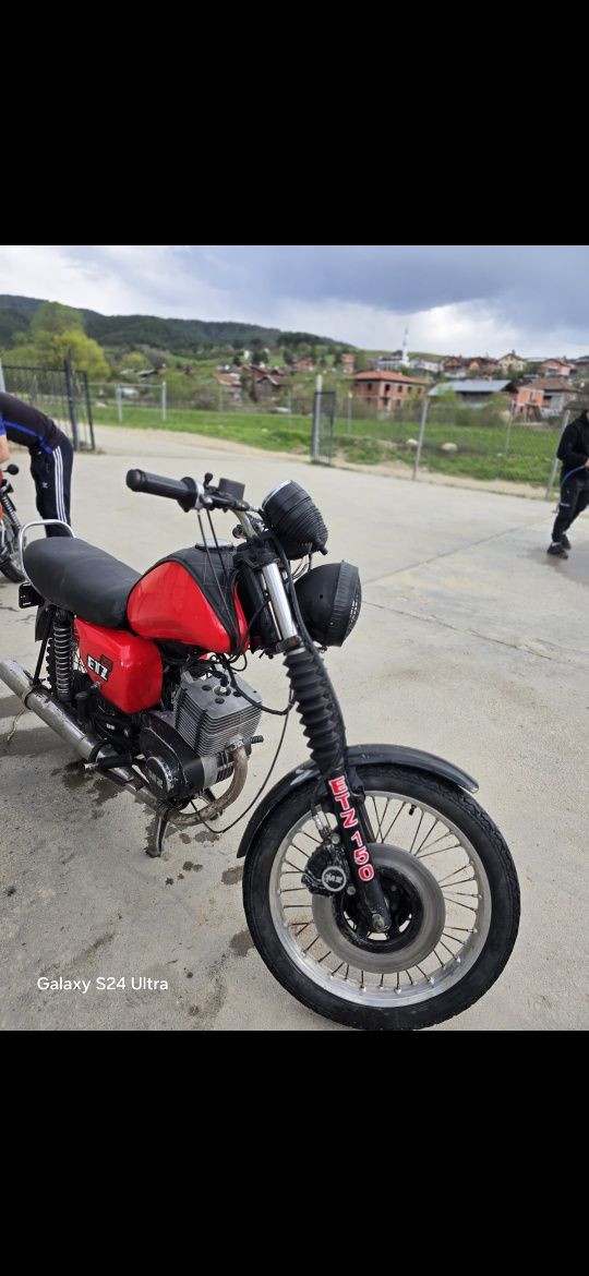 Продавам Mz Etz 150