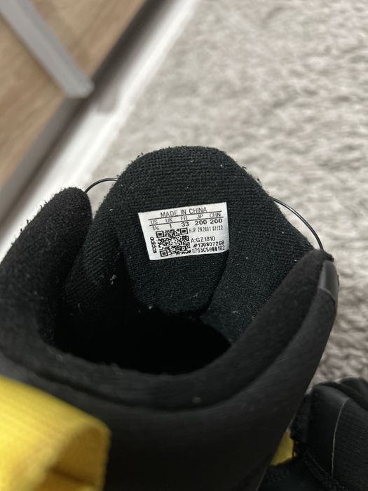 Ghete Adidas baieti marimea 33