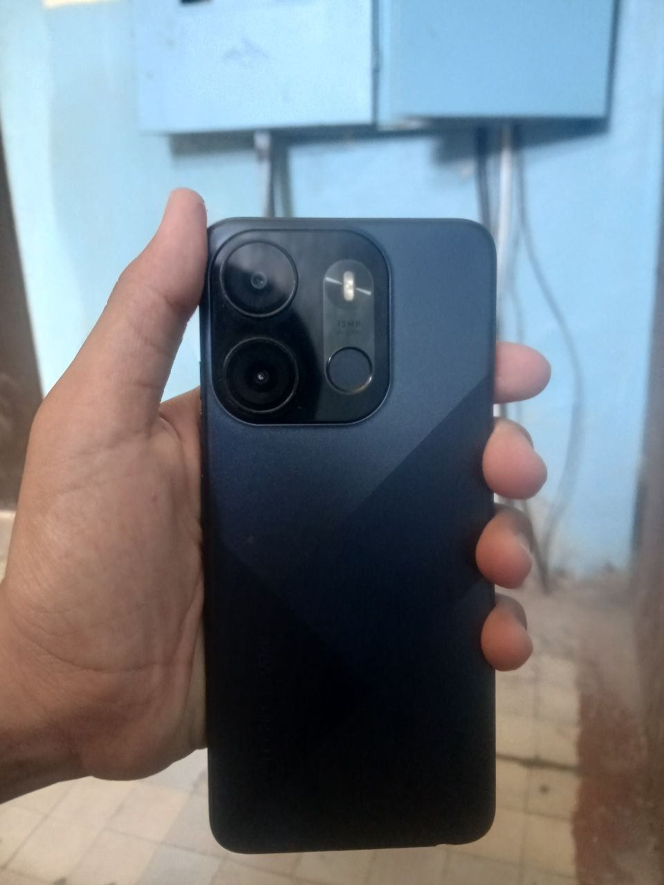 Tecno spark go 2023 64 gb 4 gb qoshimcha qora rang USTA kormagan