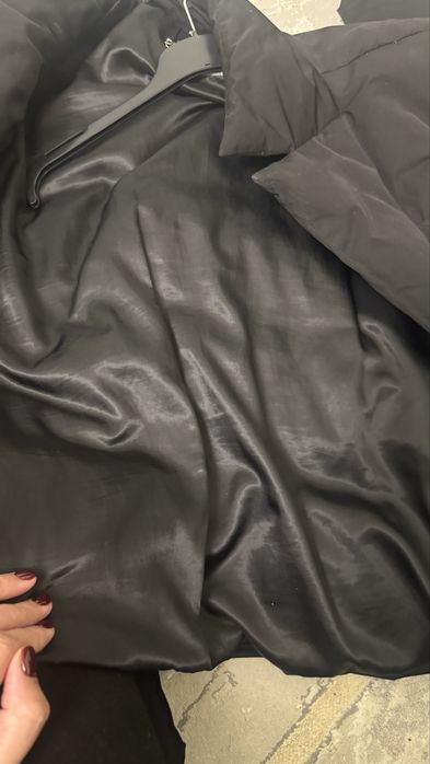 Продаю крутую модную теплую куртку от бренда Личчи