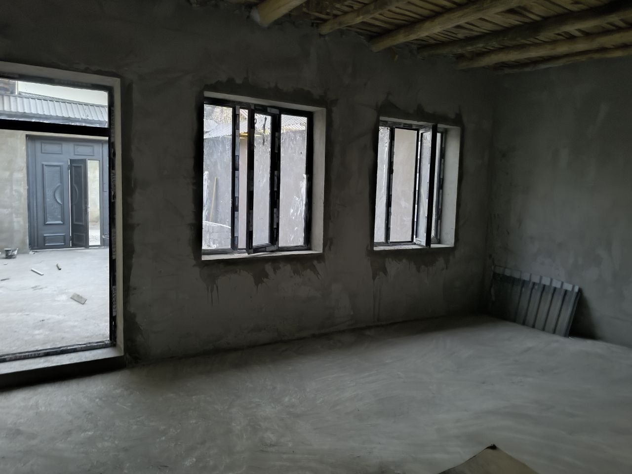 Uchastka Kottej sotiladi 2.2 sotix