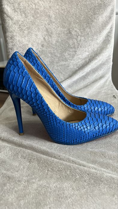 Продам очень красивые туфли
