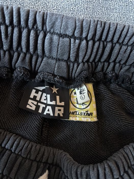 HellStar shorts L-размер