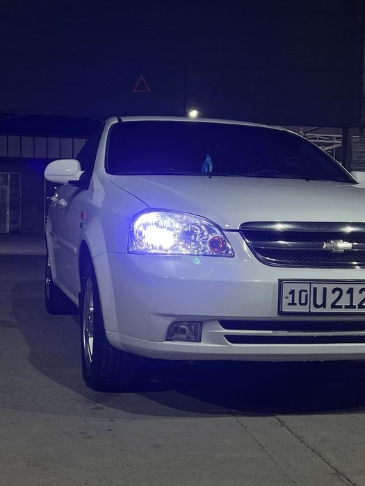 Lacceti 1.8 2 pozitsiya sotiladi xolati ideal srochna