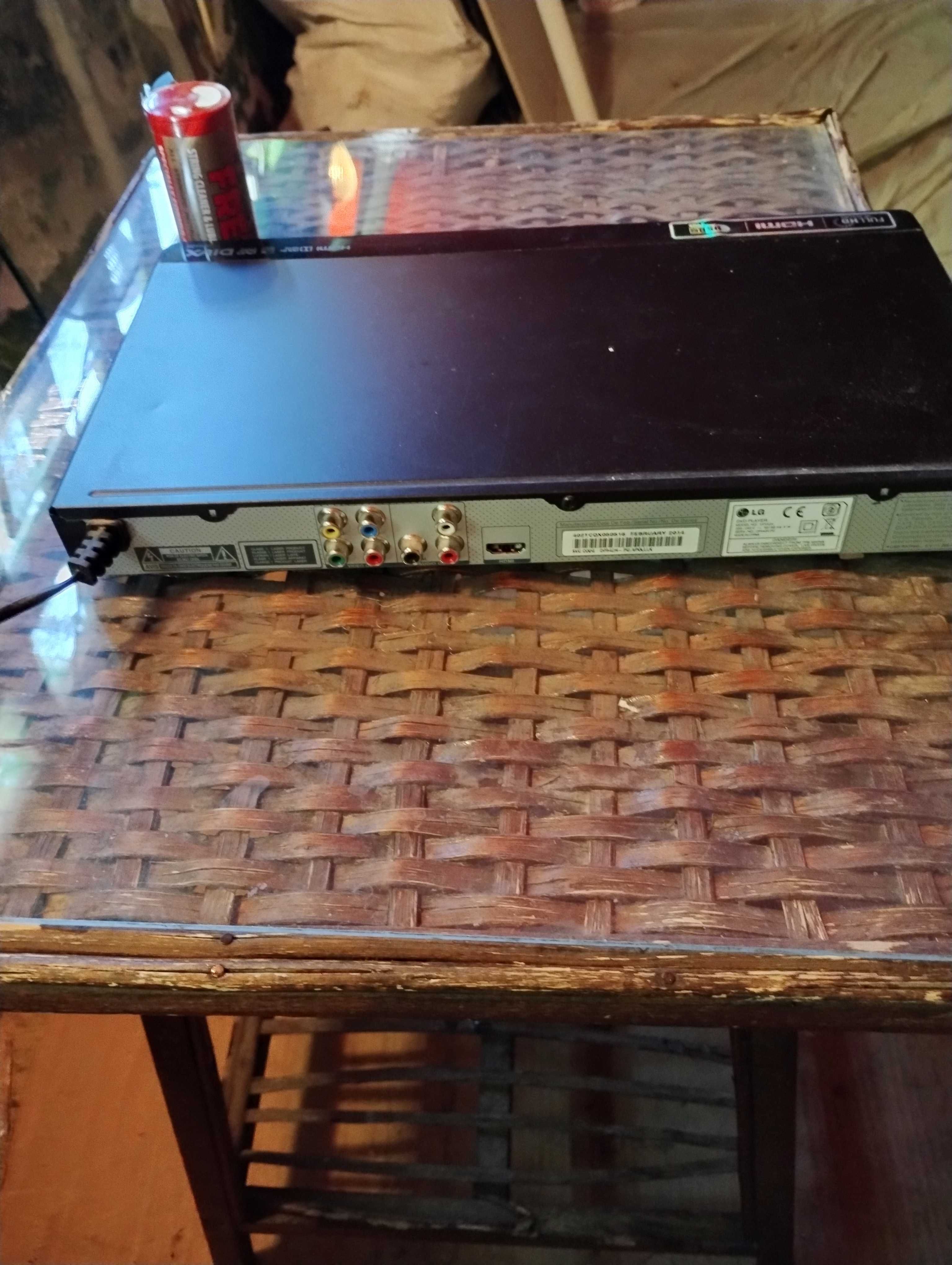 Продава cd и Dvd player Philips и LG.Работят Перфектно