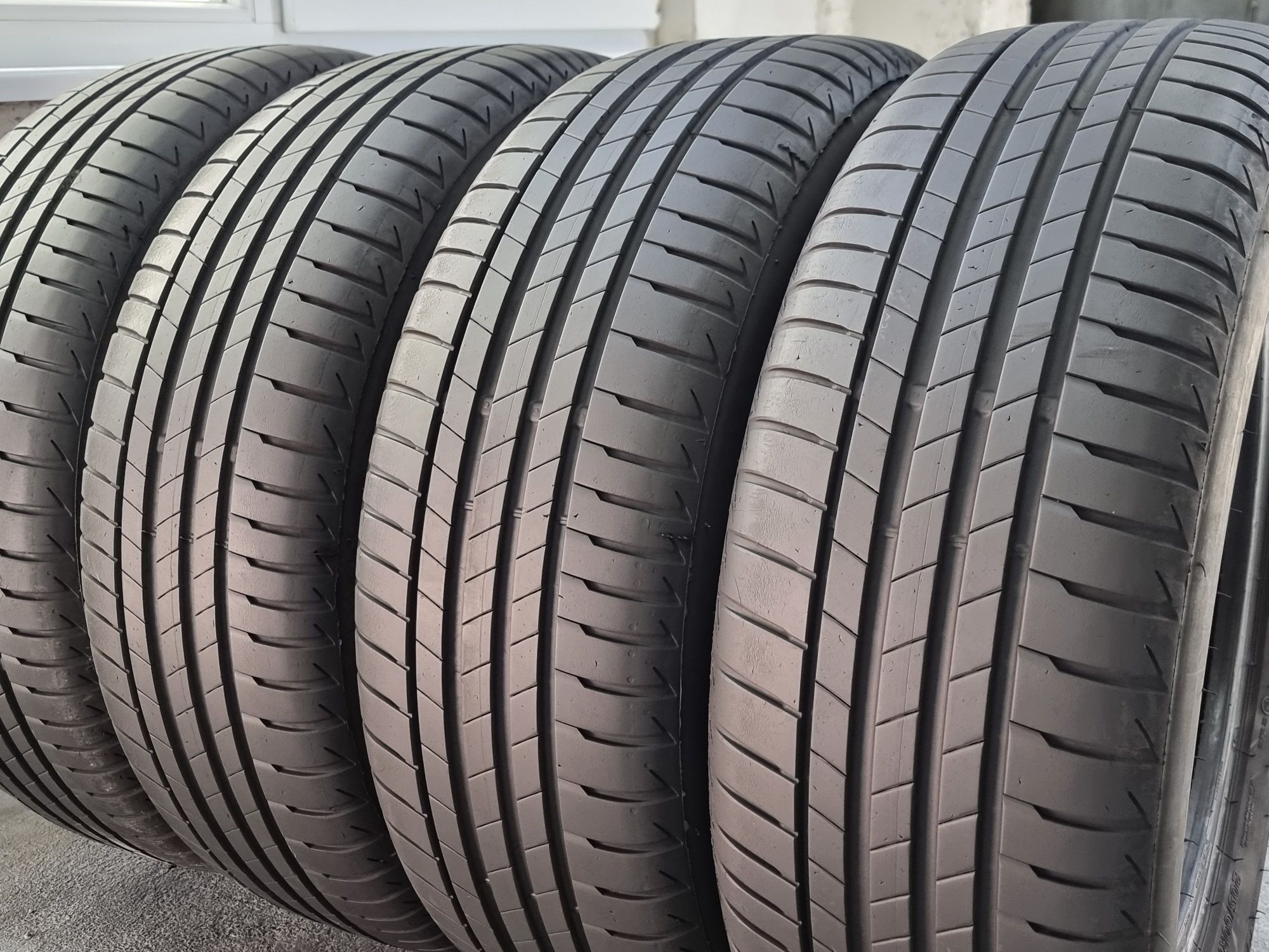 "DOT 22" 205/60/16 Bridgestone 4Броя: 260лв 6.5мм
