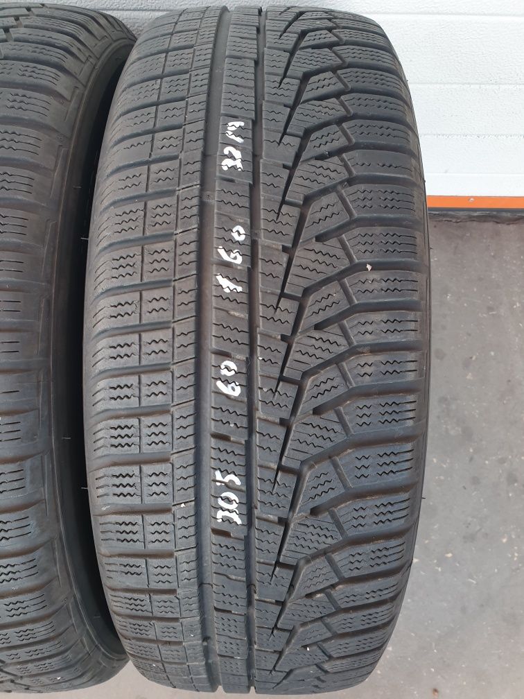 Зимни гуми 4 броя HANKOOK Winter Icept Evo2 205 60 R16 дот 3219