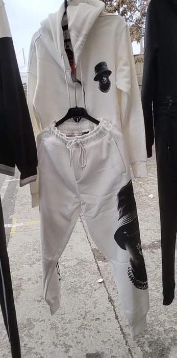 Trening compleu VAGABOND gros flaușat Nou