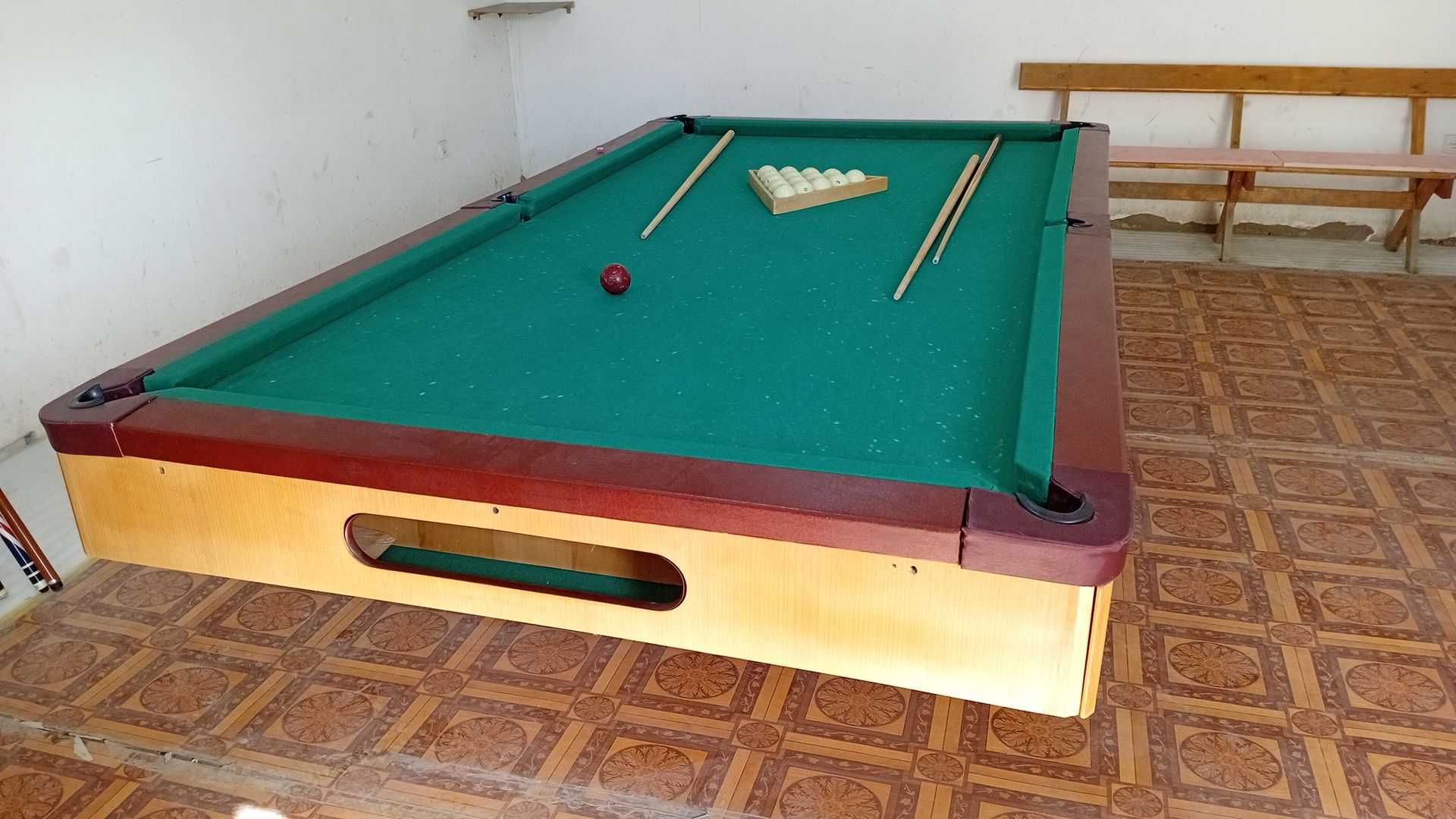 Bilyard sotiladi