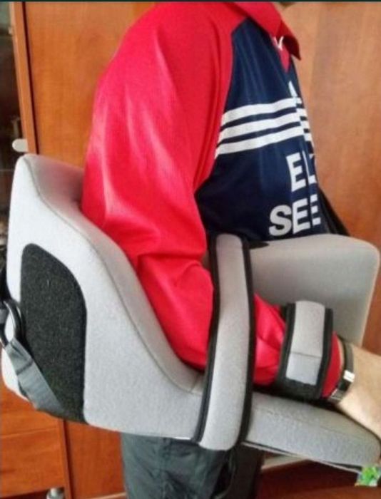 Vând Sporlastic perna de abducție pentru umăr și bratul drept