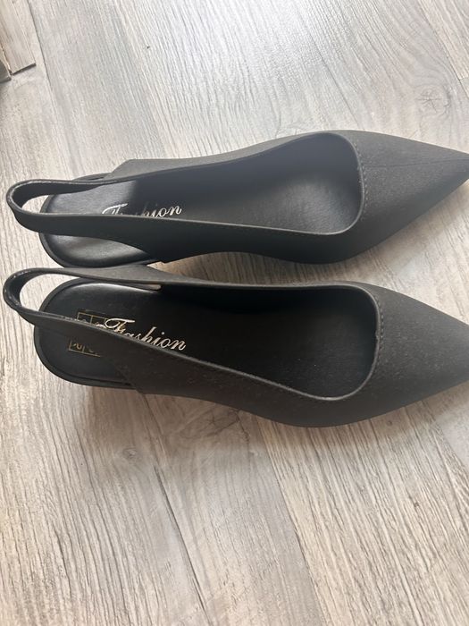 Pantofi dama noi fara eticheta!