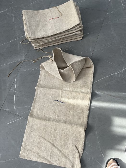 Saci tesuti in razboi