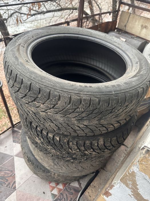 Продам зимние шины