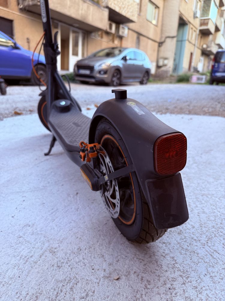 Електрическа тротинетка Ninebot Segway