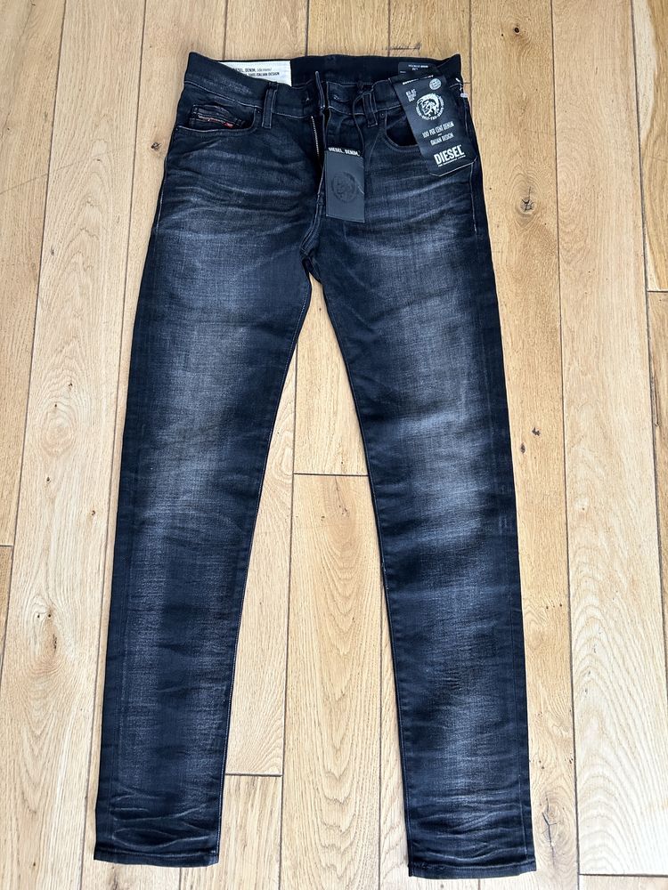 Blugi Diesel Negri
