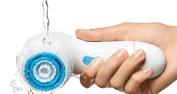 Aparat de curățare a tenului Skin Pro Sonic