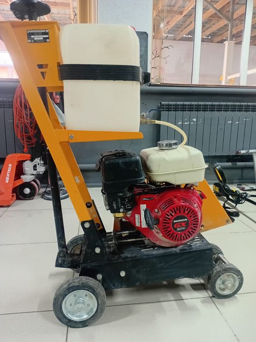 Асфальторез Бетонорез швонарезчик.