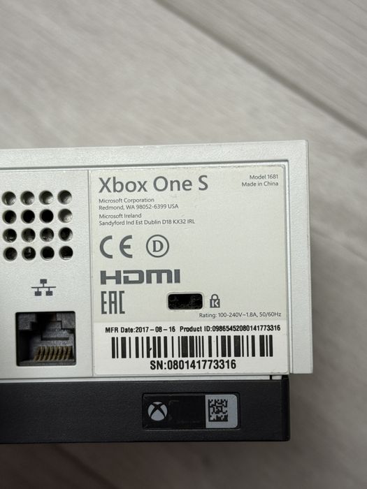 Vand Xbox One S - Stare foarte buna