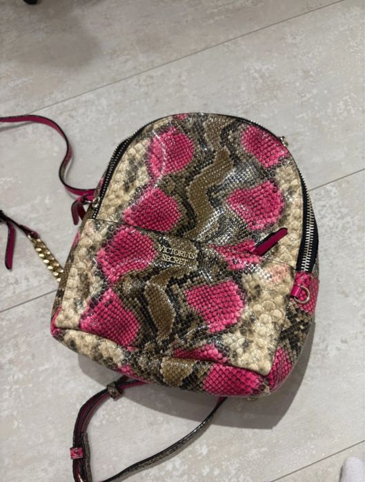 Vand Ghiozdan Victoria Secret