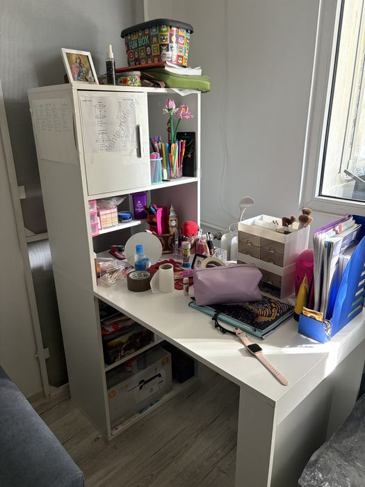 Vand birou ikea incapator