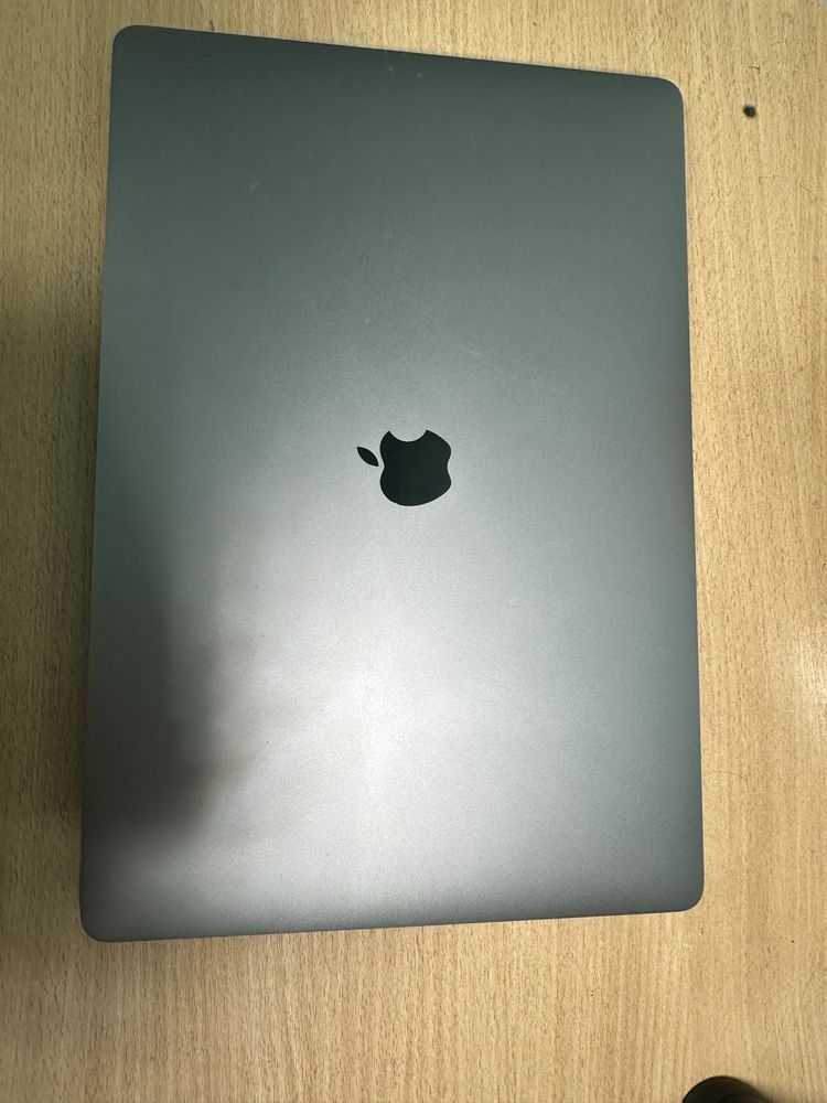 Macbook pro 16 2020 core I 9 1 tb