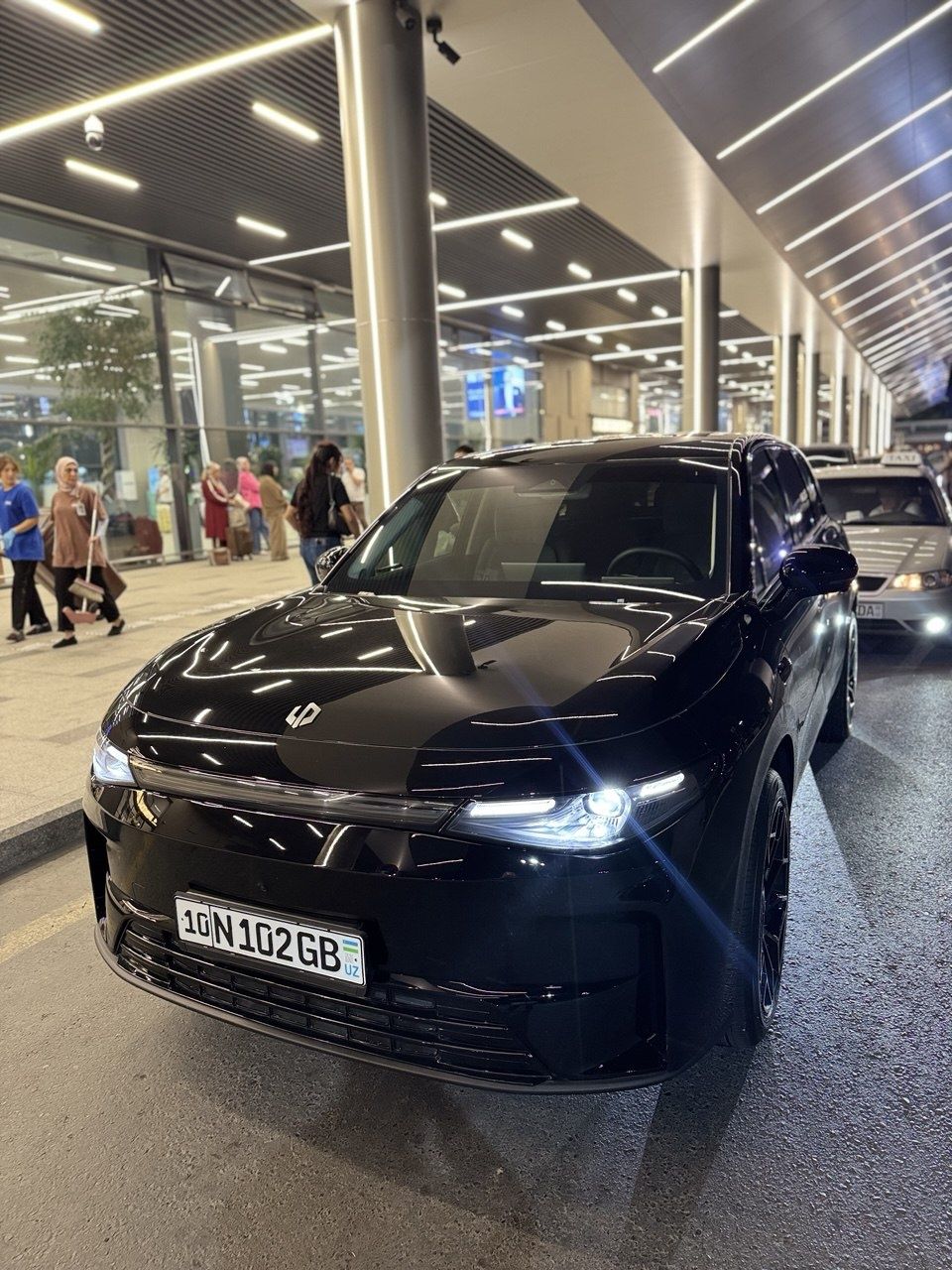 Leapmotor c 10 наворот блан