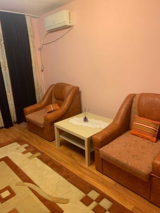 Inchiriez apartament 3 camere, decomandat,  Rm. Sarat, Jud. Buzau