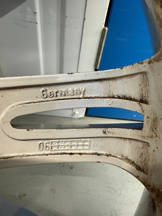 Бмв BMW джанти с гуми 18